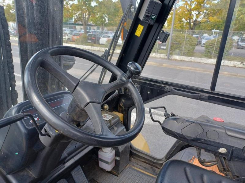 Forklift LPG Caterpillar GP45K2: gambar 11 Forklift LPG Caterpillar GP45K2: gambar 11