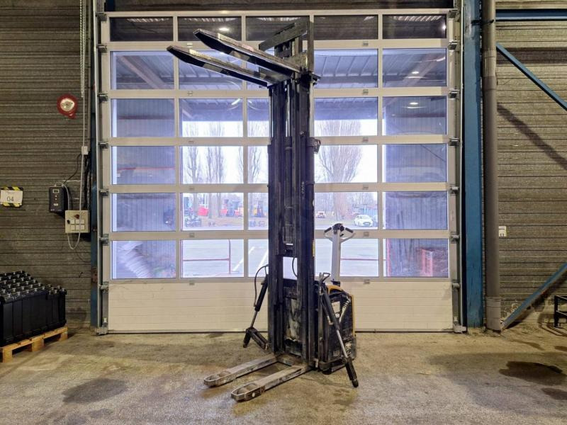 Caterpillar NSP16N - Penumpuk: gambar 3 Caterpillar NSP16N - Penumpuk: gambar 3