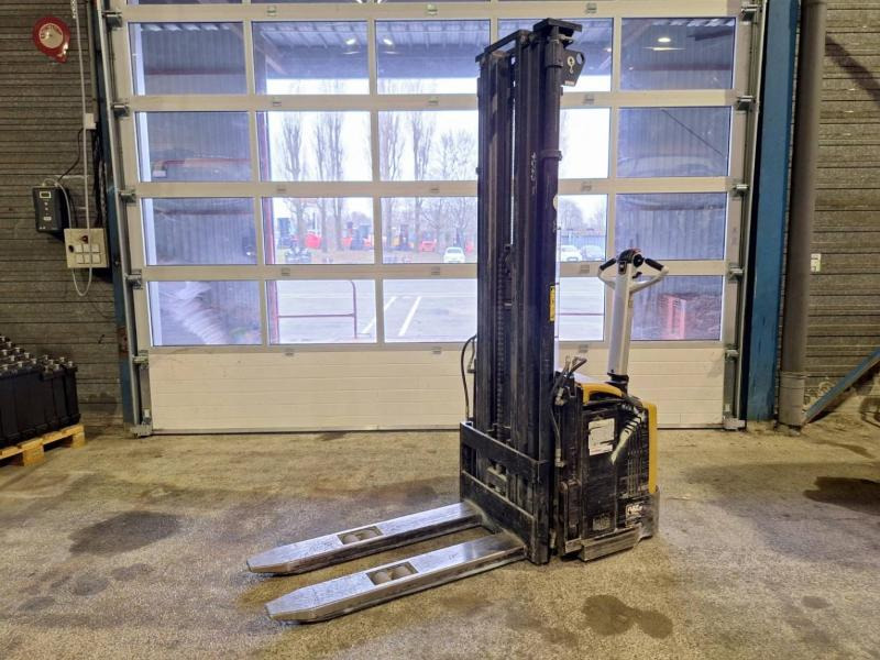 Caterpillar NSP16N - Penumpuk: gambar 5 Caterpillar NSP16N - Penumpuk: gambar 5