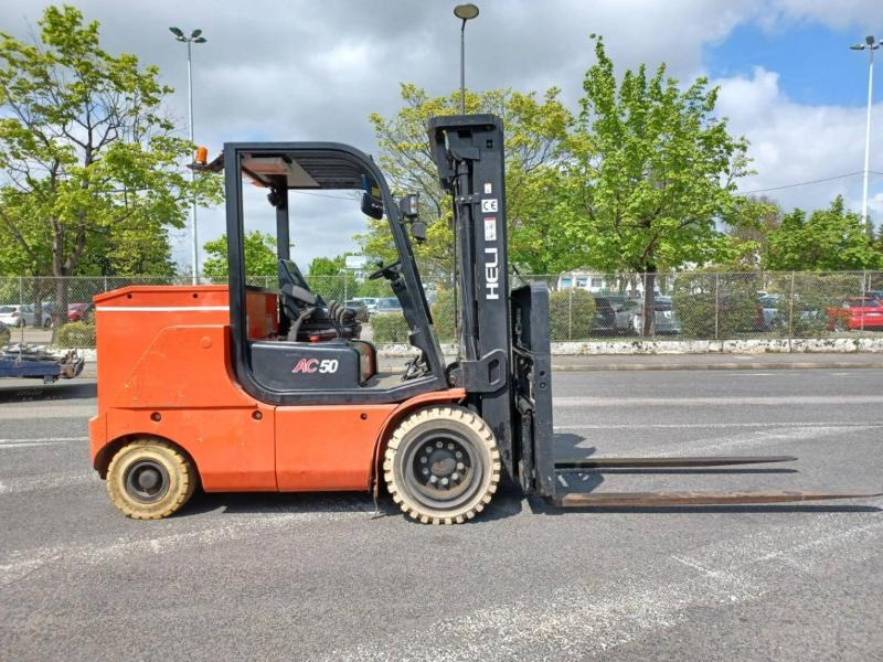 Heli CPD50 - Forklift listrik: gambar 3 Heli CPD50 - Forklift listrik: gambar 3