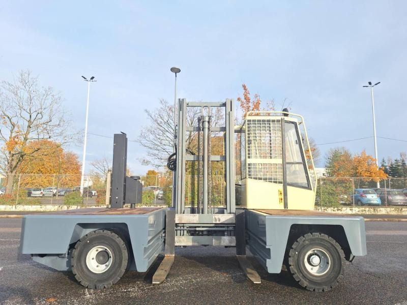 Hubtex S30 D - Pemuat samping: gambar 4 Hubtex S30 D - Pemuat samping: gambar 4