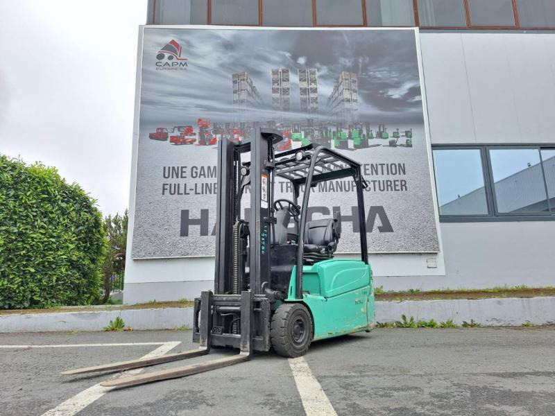 Yale ERP16VT - Forklift listrik: gambar 1 Yale ERP16VT - Forklift listrik: gambar 1