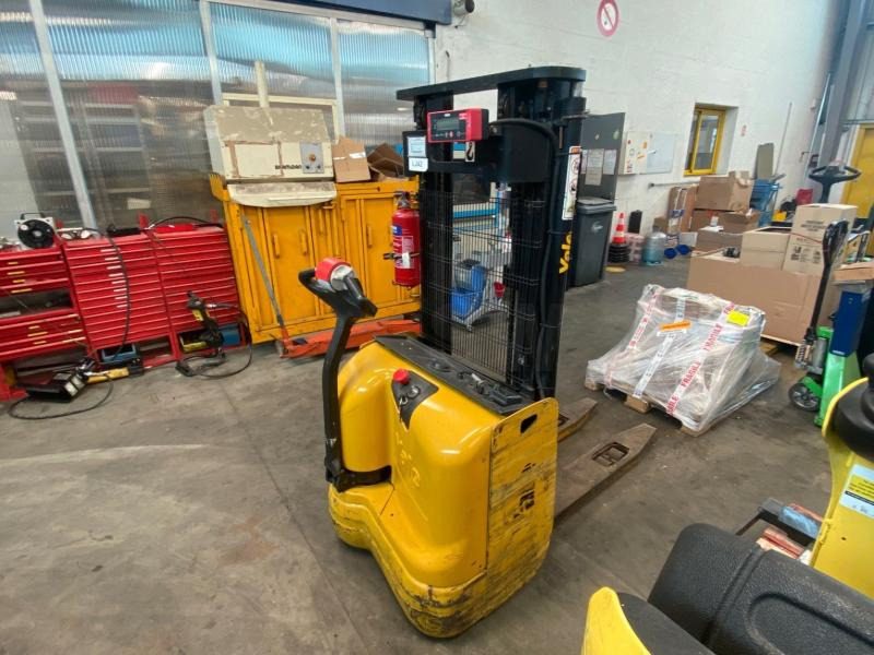 Yale Gerbeur accompagnant avec pesage Ravas - Penumpuk: gambar 2 Yale Gerbeur accompagnant avec pesage Ravas - Penumpuk: gambar 2