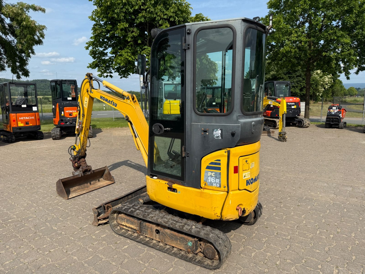 Komatsu PC 16R-3HS, Bj 17, 2210 BH, Tilt mit HS01, GL - Ekskavator mini: gambar 2 Komatsu PC 16R-3HS, Bj 17, 2210 BH, Tilt mit HS01, GL - Ekskavator mini: gambar 2