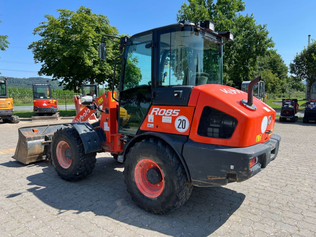 Kubota R 085, Bj 19, 1820 BH, SWE, Schaufel, Gabel - Wheel loader: gambar 3 Kubota R 085, Bj 19, 1820 BH, SWE, Schaufel, Gabel - Wheel loader: gambar 3
