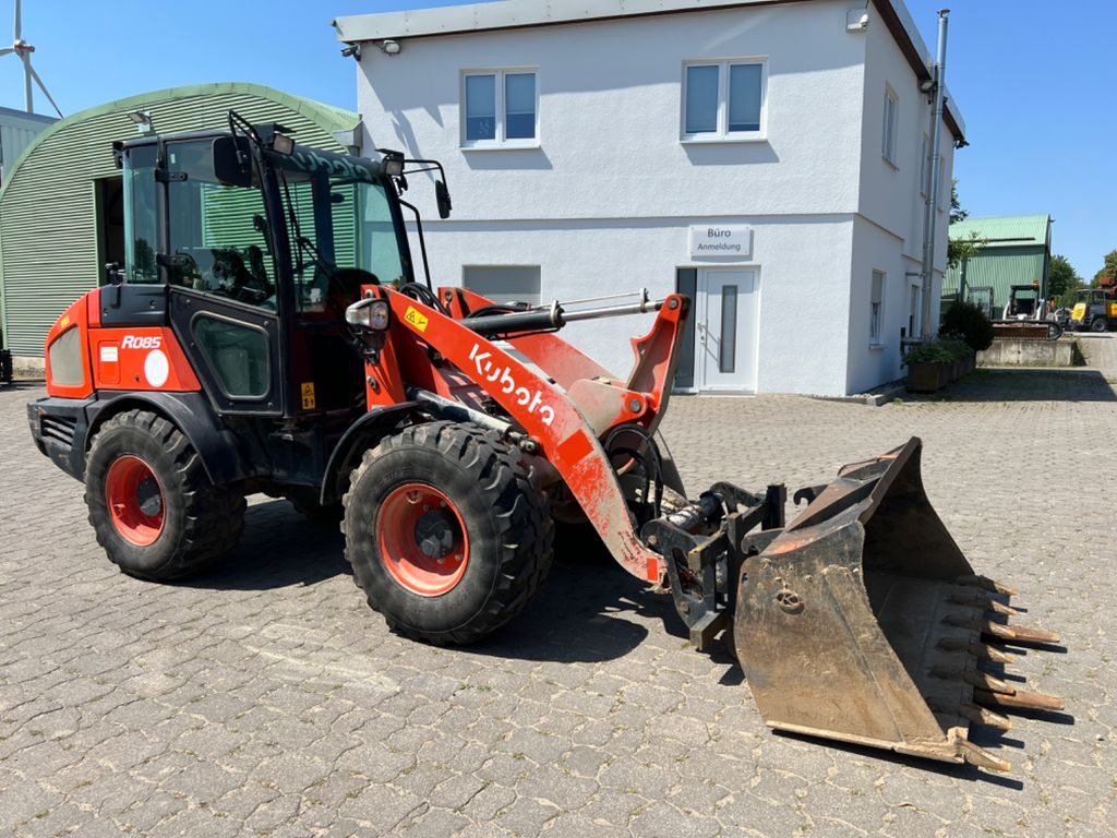 Kubota R 085, Bj 19, 1820 BH, SWE, Schaufel, Gabel - Wheel loader: gambar 2 Kubota R 085, Bj 19, 1820 BH, SWE, Schaufel, Gabel - Wheel loader: gambar 2