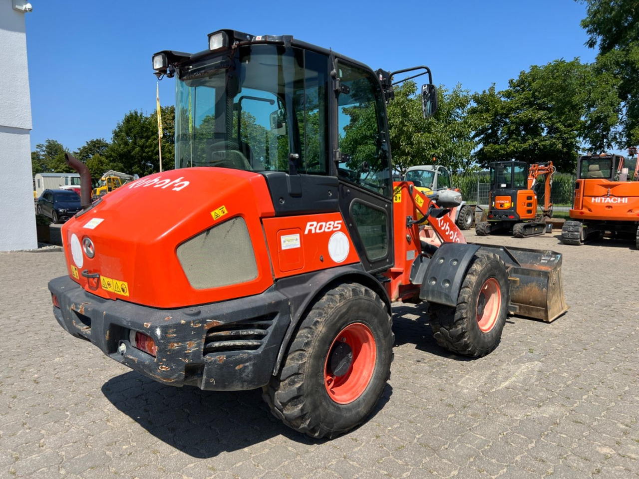 Kubota R 085, Bj 19, 1950 BH, SWE, Schaufel, Gabel - Wheel loader: gambar 4 Kubota R 085, Bj 19, 1950 BH, SWE, Schaufel, Gabel - Wheel loader: gambar 4