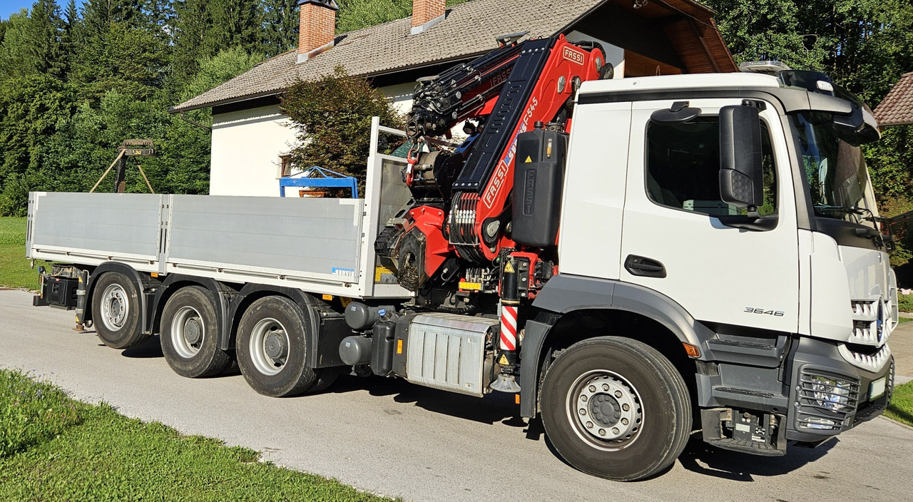 MERCEDES-BENZ Hiab Palfinger Fassi F545-6 JIB L426 - Truk flatbed: gambar 2 MERCEDES-BENZ Hiab Palfinger Fassi F545-6 JIB L426 - Truk flatbed: gambar 2