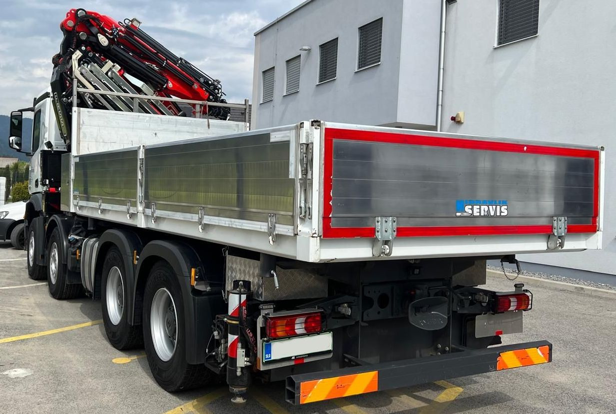 MERCEDES-BENZ Hiab Palfinger Fassi F990-8 JIB-6 - Truk derek: gambar 3 MERCEDES-BENZ Hiab Palfinger Fassi F990-8 JIB-6 - Truk derek: gambar 3