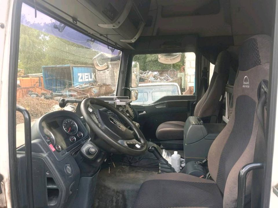 Kabine MAN TGL TGM Fernverkehr - Kabin untuk Truk: gambar 3 Kabine MAN TGL TGM Fernverkehr - Kabin untuk Truk: gambar 3