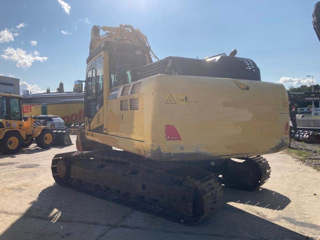 Komatsu PC210LC-11 - Ekskavator perayap: gambar 3 Komatsu PC210LC-11 - Ekskavator perayap: gambar 3