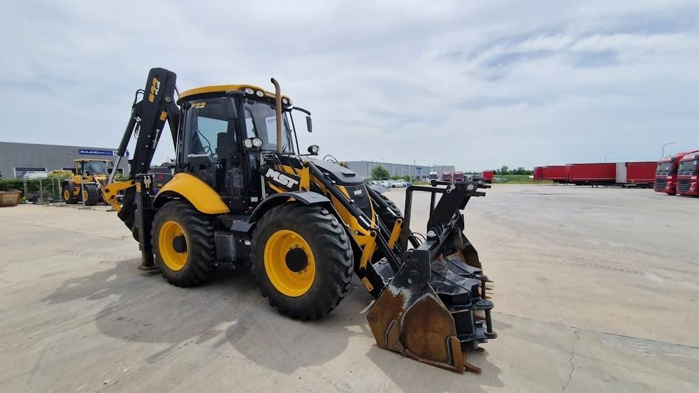 MST M644 PLUS - Backhoe loader: gambar 1 MST M644 PLUS - Backhoe loader: gambar 1