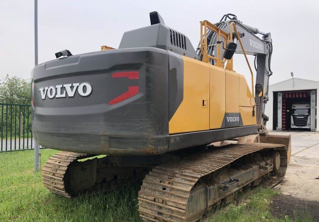 Volvo EC220EL - Ekskavator perayap: gambar 2 Volvo EC220EL - Ekskavator perayap: gambar 2