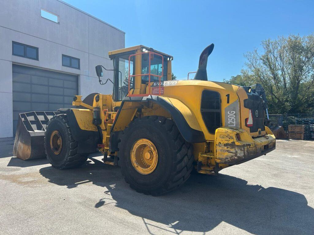 Volvo L250G - Wheel loader: gambar 3 Volvo L250G - Wheel loader: gambar 3