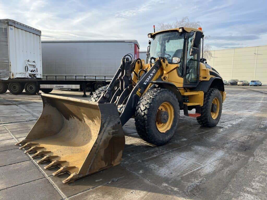 Volvo L45H - Wheel loader: gambar 4 Volvo L45H - Wheel loader: gambar 4