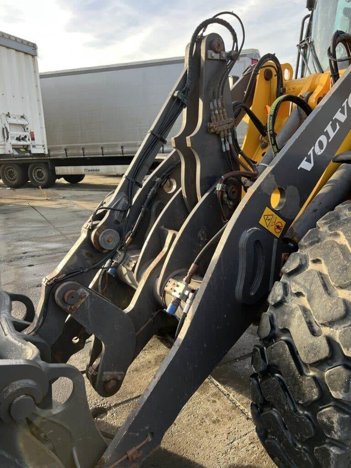 Volvo L45H - Wheel loader: gambar 5 Volvo L45H - Wheel loader: gambar 5