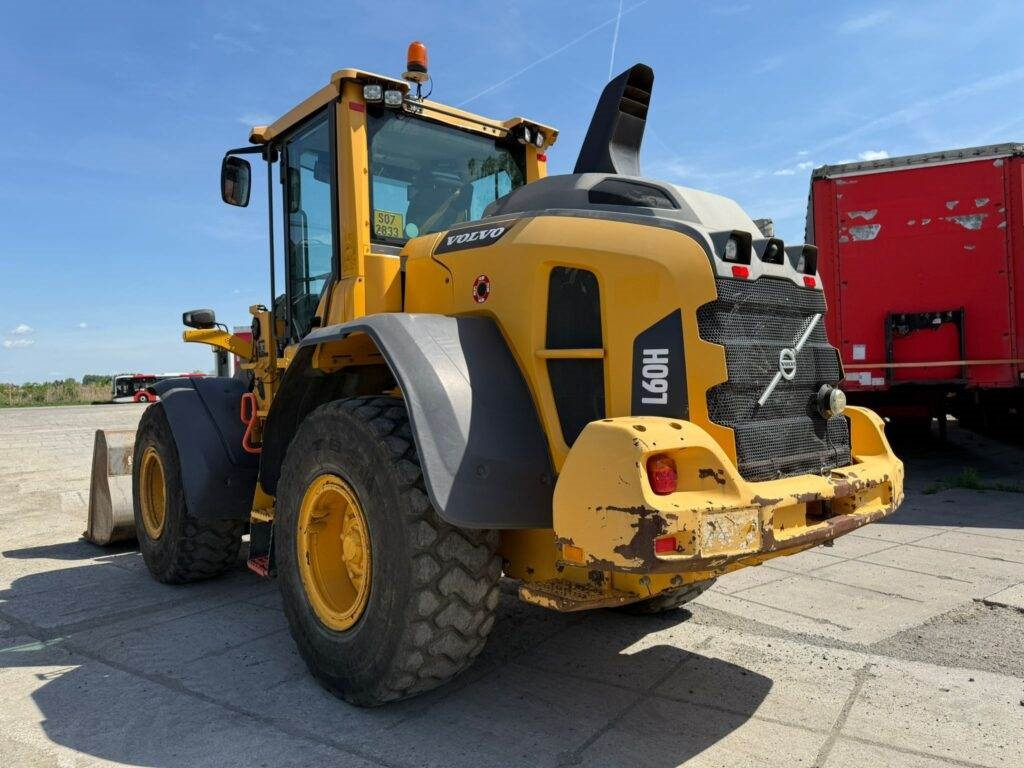 Volvo L60H - Wheel loader: gambar 2 Volvo L60H - Wheel loader: gambar 2