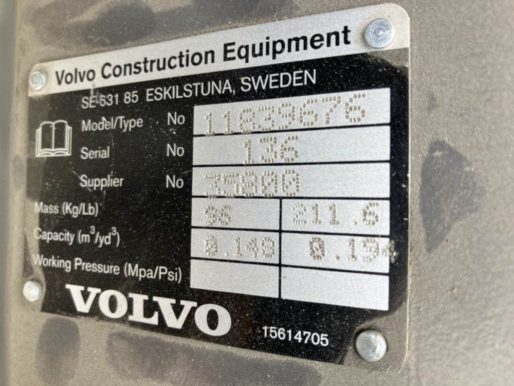 Volvo Tieflöffel mit Zähnen - Festanbau - Backhoe loader: gambar 4 Volvo Tieflöffel mit Zähnen - Festanbau - Backhoe loader: gambar 4