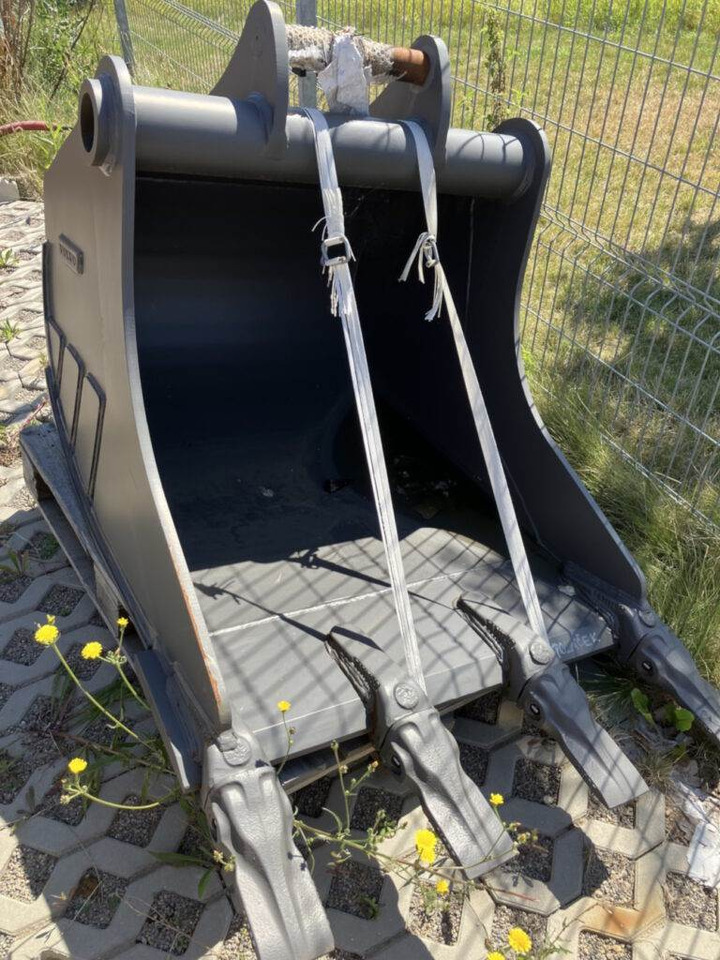 Volvo Tieflöffel mit Zähnen S6 - Backhoe loader: gambar 1 Volvo Tieflöffel mit Zähnen S6 - Backhoe loader: gambar 1