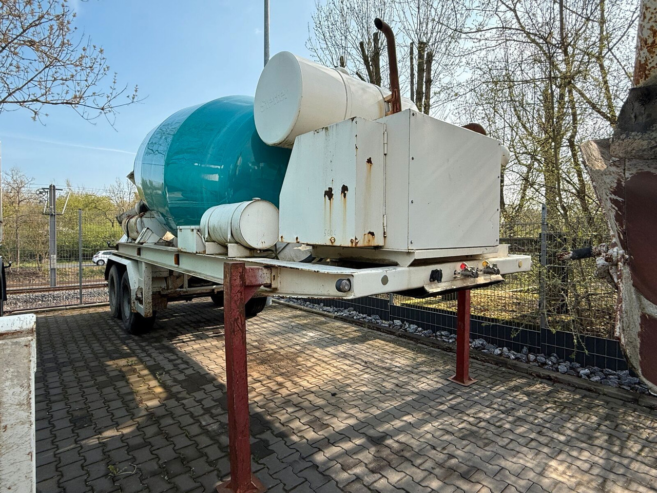 Betonmischer-Auflieger Stetter 10 m³ mit Motor - Truk pengaduk beton: gambar 1 Betonmischer-Auflieger Stetter 10 m³ mit Motor - Truk pengaduk beton: gambar 1