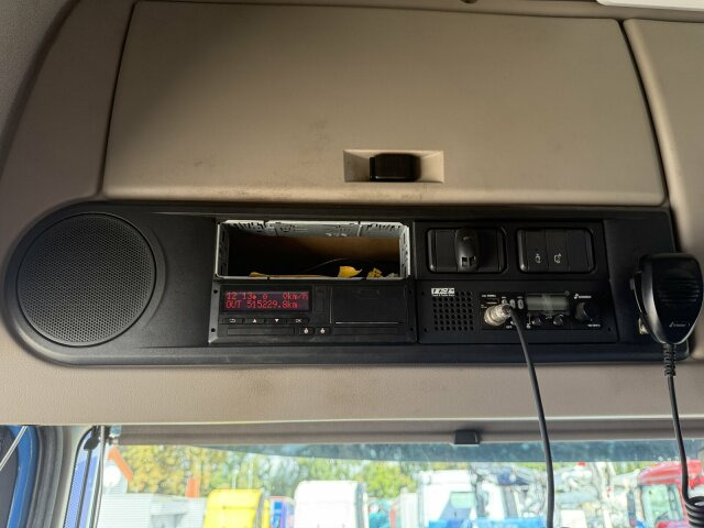 DAF XF 480 Pritsche Kran Plafinger 21000L - Truk flatbed, Truk derek: gambar 3 DAF XF 480 Pritsche Kran Plafinger 21000L - Truk flatbed, Truk derek: gambar 3