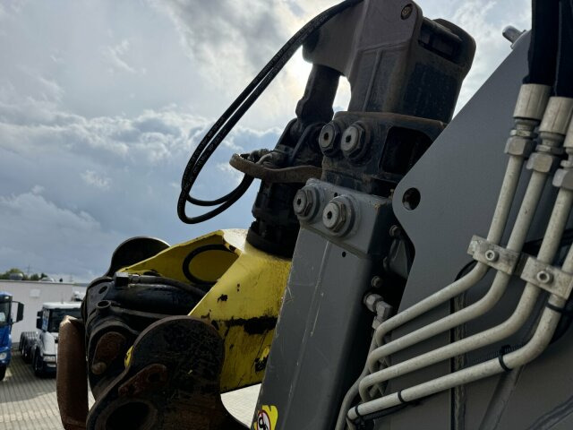 DAF XF 530 6x2 Holztransport Kran PENZ 15Z9.50 - Truk logging, Truk derek: gambar 4 DAF XF 530 6x2 Holztransport Kran PENZ 15Z9.50 - Truk logging, Truk derek: gambar 4