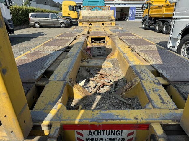 Faymonville F-S44-1ALN Multimax Radmulden Ausziehbar 69,8 T - Semi-trailer low bed: gambar 5 Faymonville F-S44-1ALN Multimax Radmulden Ausziehbar 69,8 T - Semi-trailer low bed: gambar 5