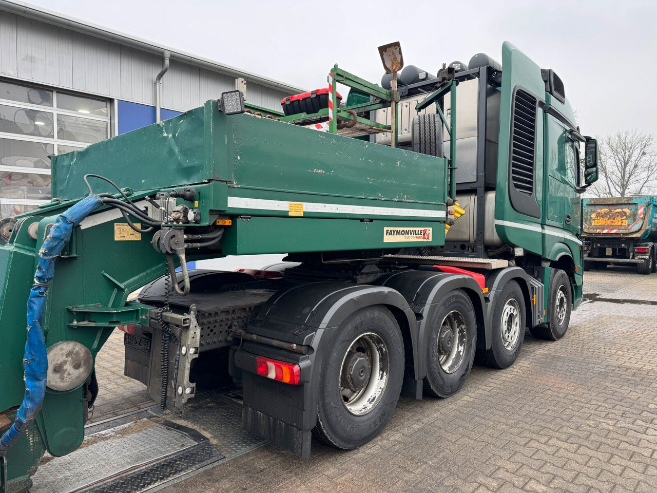 Faymonville STBZ-6VA Tieflader 4+2 Achse + Schwerlast *83 T - Semi-trailer low bed: gambar 5 Faymonville STBZ-6VA Tieflader 4+2 Achse + Schwerlast *83 T - Semi-trailer low bed: gambar 5