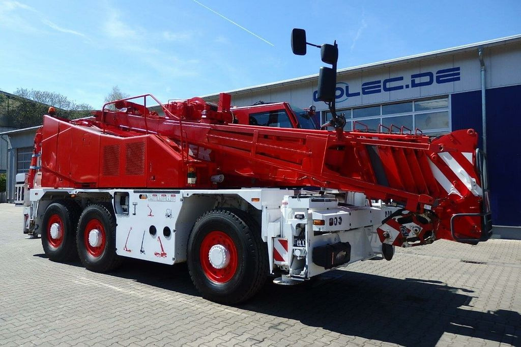 Grove GCK 3045 CITY KRAN 45 Ton - 5800 Std - Truk derek: gambar 1 Grove GCK 3045 CITY KRAN 45 Ton - 5800 Std - Truk derek: gambar 1