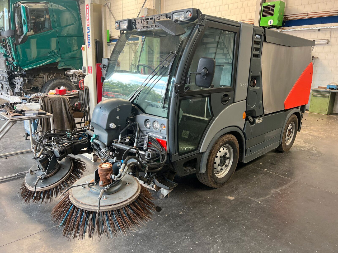 Hako Citymaster CM 2200 Kehrmaschine 2 m³ - Penyapu jalan: gambar 1 Hako Citymaster CM 2200 Kehrmaschine 2 m³ - Penyapu jalan: gambar 1