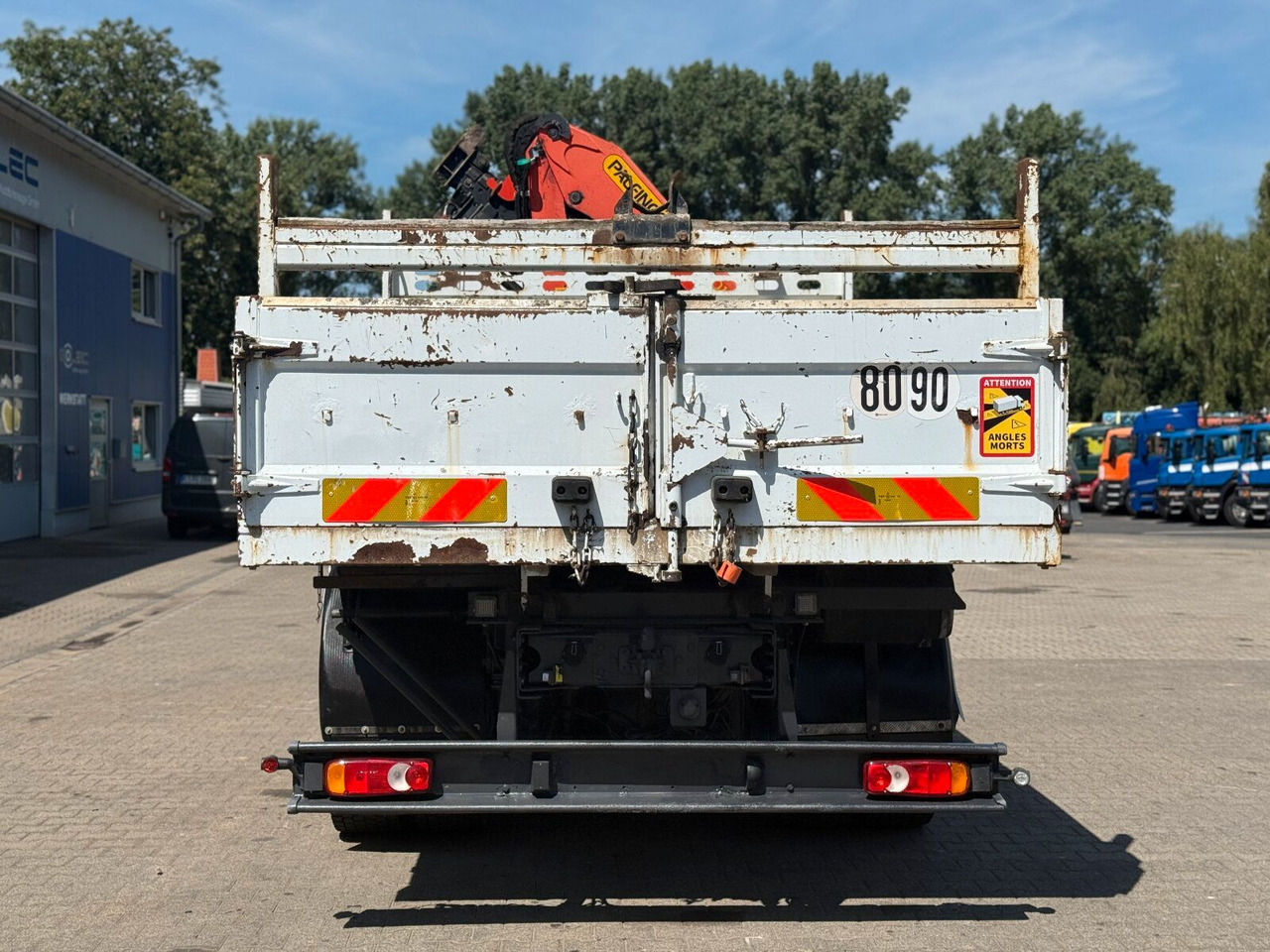 Iveco ML180E 4x2 DOKA Euro 5 Kipper Kran PK16001K-B - Truk jungkit, Truk derek: gambar 4 Iveco ML180E 4x2 DOKA Euro 5 Kipper Kran PK16001K-B - Truk jungkit, Truk derek: gambar 4