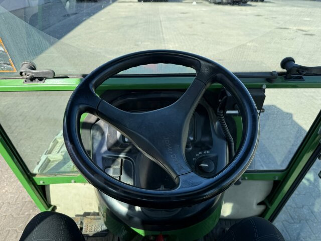 John Deere 3520 Kommunaltrak. Frontkraftheber Kuppeldreieck - Traktor kota: gambar 2 John Deere 3520 Kommunaltrak. Frontkraftheber Kuppeldreieck - Traktor kota: gambar 2