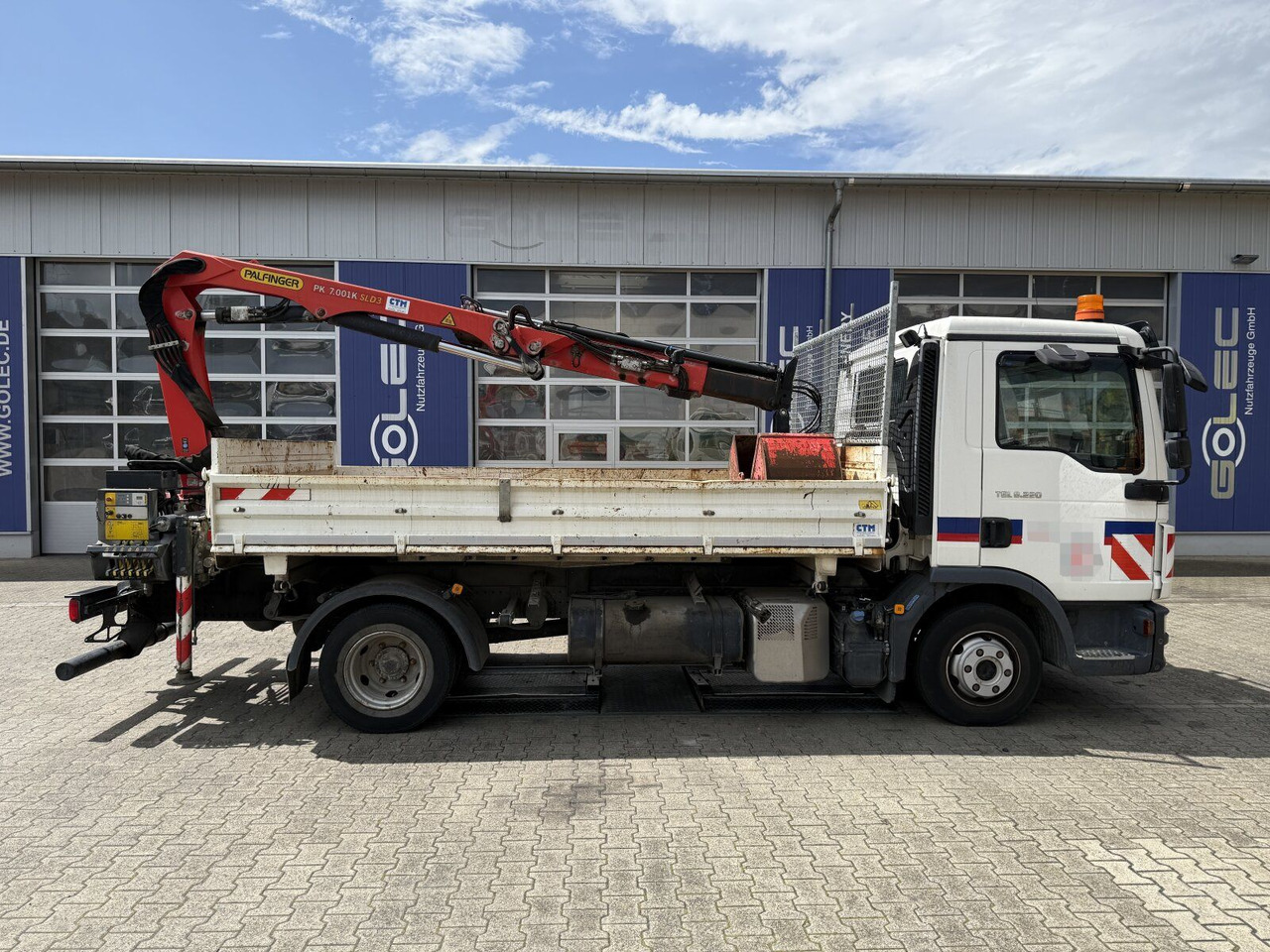 MAN TGL 8.220 4x2 Kipper Kran Palfinger 7.001-K A - Van jungkit: gambar 3 MAN TGL 8.220 4x2 Kipper Kran Palfinger 7.001-K A - Van jungkit: gambar 3