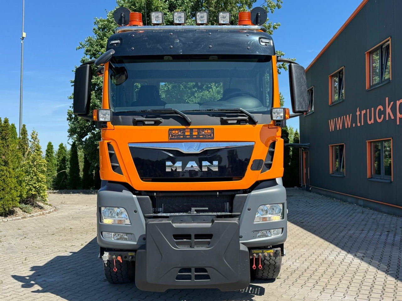 MAN TGS 18.320 4x4 BL Euro 6 Kipper + Winterdienst - Truk jungkit: gambar 3 MAN TGS 18.320 4x4 BL Euro 6 Kipper + Winterdienst - Truk jungkit: gambar 3