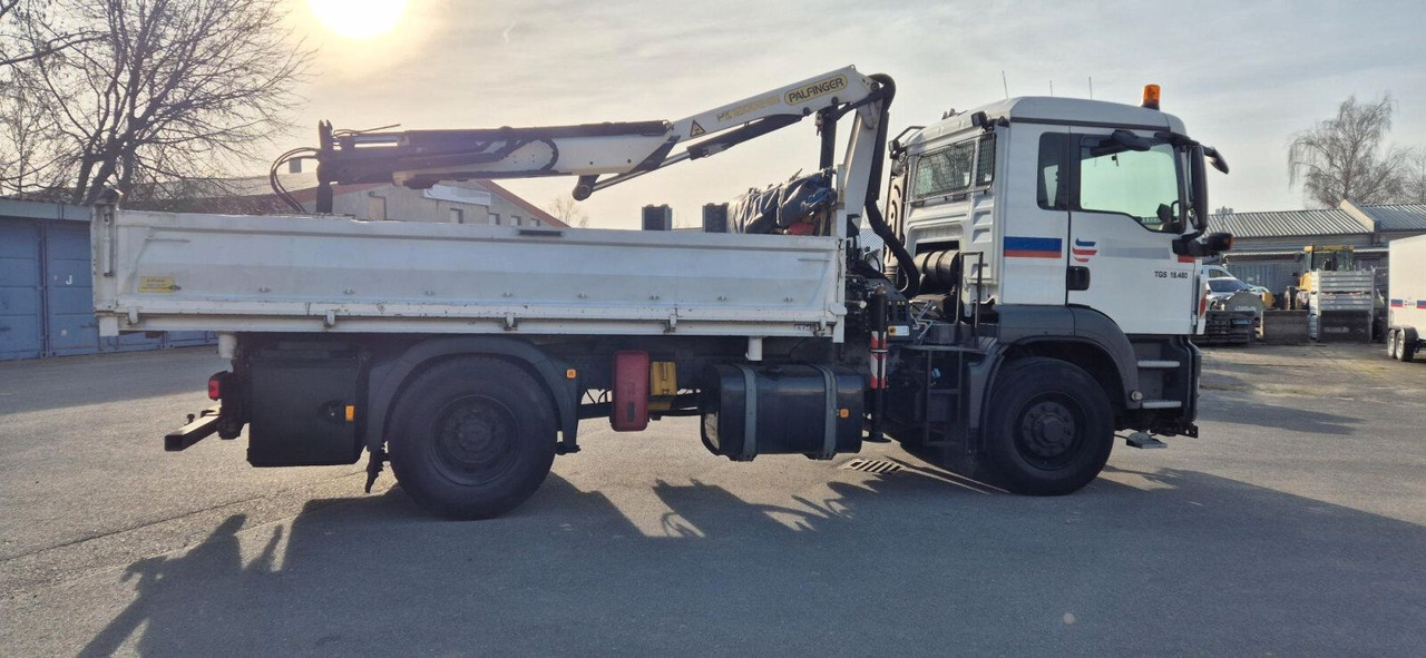 MAN TGS 18.480 4x4H Winter. Kipper Kran PALFINGER 12 - Truk derek: gambar 3 MAN TGS 18.480 4x4H Winter. Kipper Kran PALFINGER 12 - Truk derek: gambar 3