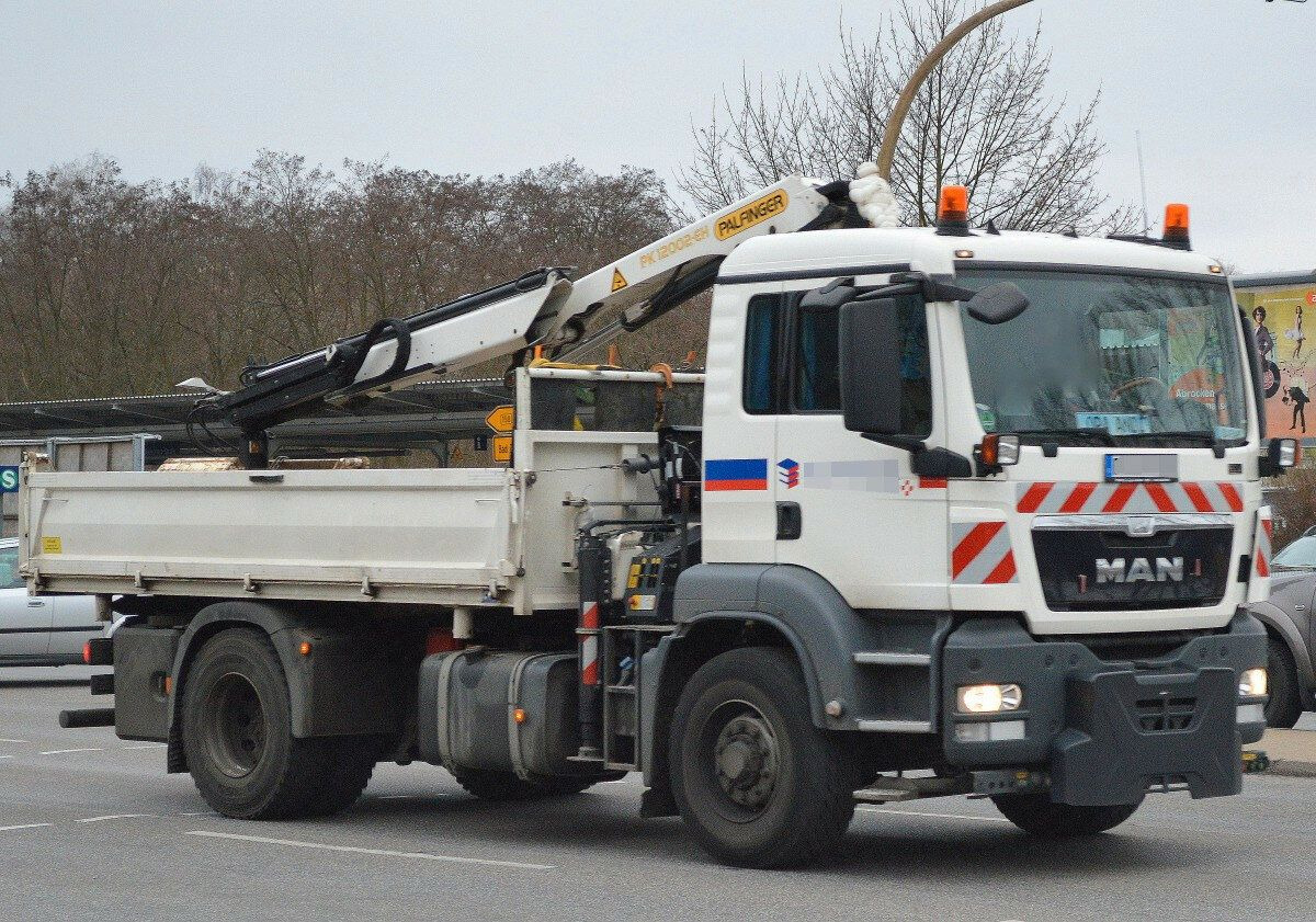 MAN TGS 18.480 4x4H Winter. Kipper Kran PALFINGER 12 - Truk jungkit, Truk derek: gambar 1 MAN TGS 18.480 4x4H Winter. Kipper Kran PALFINGER 12 - Truk jungkit, Truk derek: gambar 1
