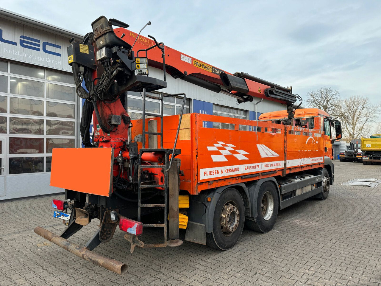 MAN TGS 26.400 6x2 Pritsche Kran Palfinger PK 18001L - Truk derek: gambar 3 MAN TGS 26.400 6x2 Pritsche Kran Palfinger PK 18001L - Truk derek: gambar 3