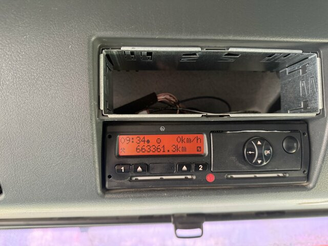 MAN TGS 26.400 6x6 MEILLER Kipper Schmitz EURO 5 - Truk jungkit: gambar 4 MAN TGS 26.400 6x6 MEILLER Kipper Schmitz EURO 5 - Truk jungkit: gambar 4