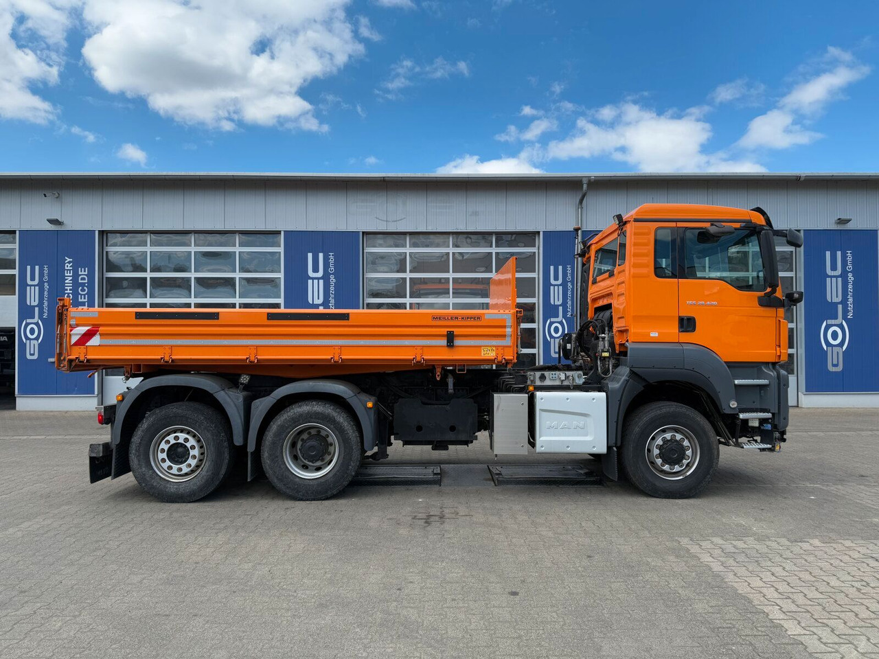 MAN TGS 28.420 6x4-4 Meiller Kipper Winterdienst - Truk jungkit: gambar 2 MAN TGS 28.420 6x4-4 Meiller Kipper Winterdienst - Truk jungkit: gambar 2