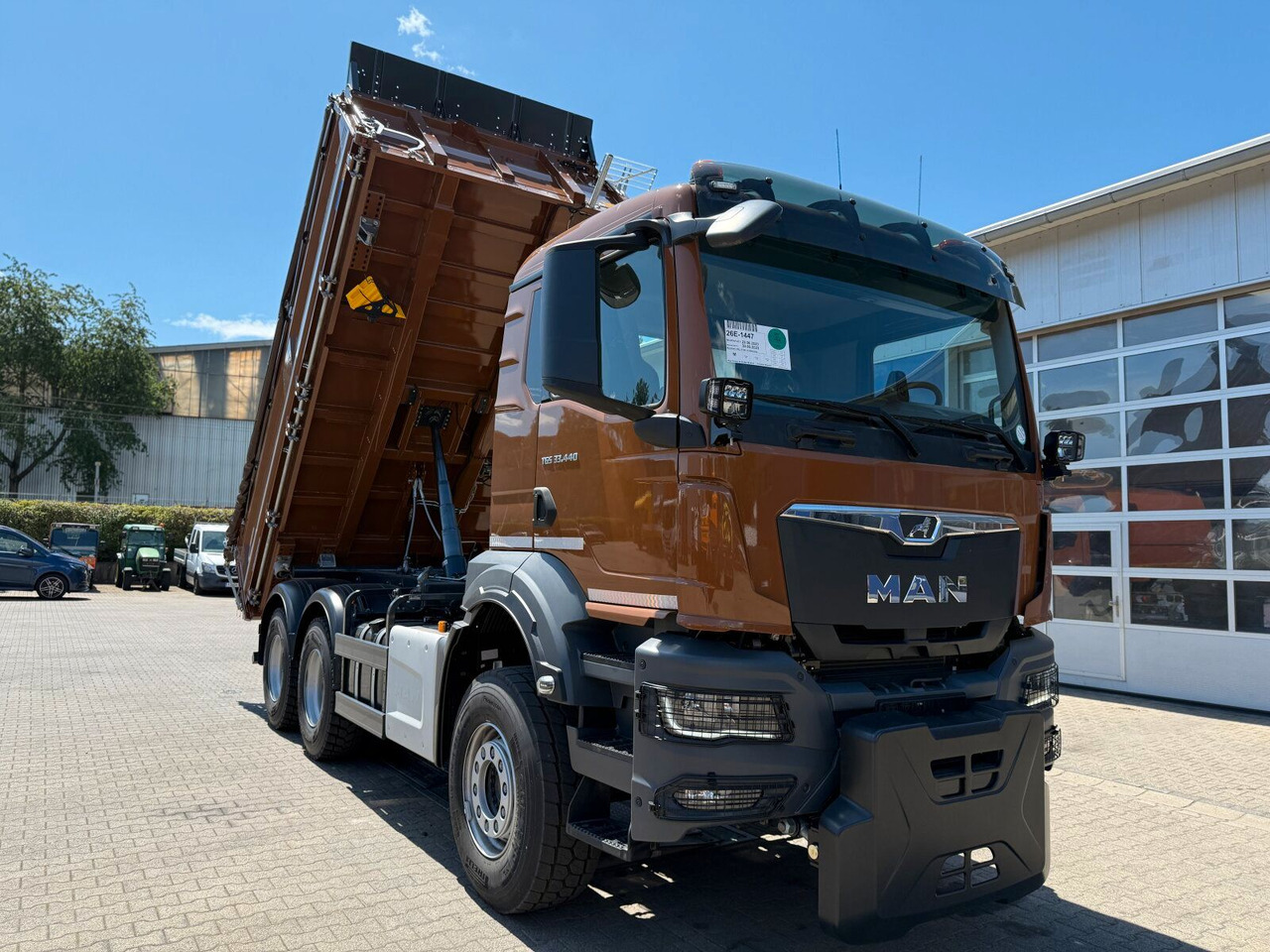 MAN TGS 33.440 6x4 Kipper MEILLER Bordmatik Frontpl. - Truk jungkit: gambar 2 MAN TGS 33.440 6x4 Kipper MEILLER Bordmatik Frontpl. - Truk jungkit: gambar 2