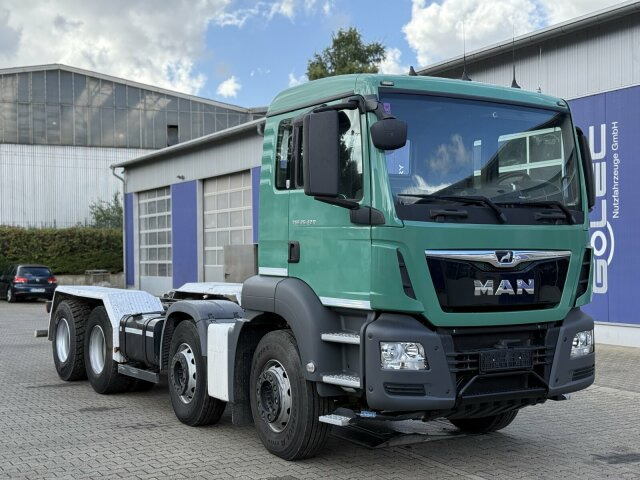 MAN TGS 35.420 8x4 Euro 6C Fahrgestell Betonmischer - Truk sasis: gambar 1 MAN TGS 35.420 8x4 Euro 6C Fahrgestell Betonmischer - Truk sasis: gambar 1