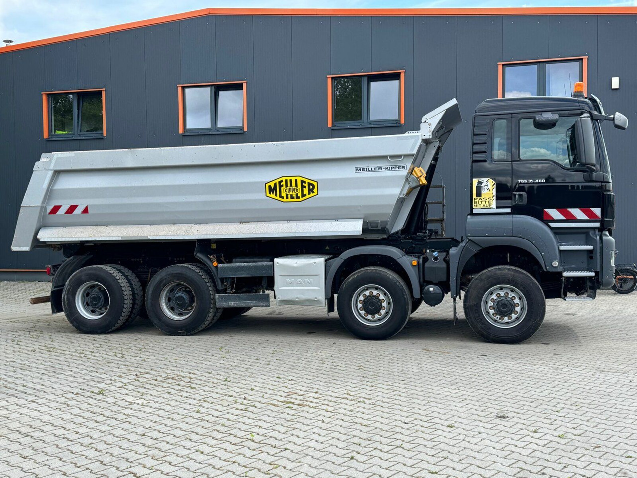 MAN TGS 35.460 8x6 BB Muldenkipper Meiller - Truk jungkit: gambar 4 MAN TGS 35.460 8x6 BB Muldenkipper Meiller - Truk jungkit: gambar 4