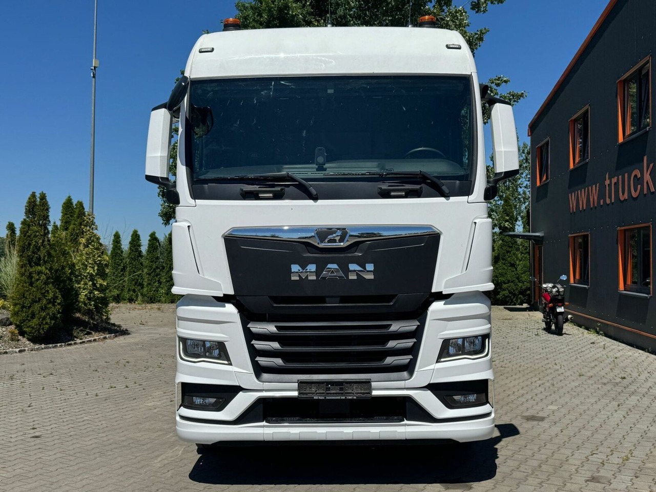 MAN TGX 26.520 6x2 Abrollkipper MEILLER RS 21.70 - Hook lift: gambar 3 MAN TGX 26.520 6x2 Abrollkipper MEILLER RS 21.70 - Hook lift: gambar 3