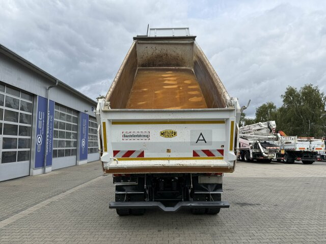 Mercedes-Benz 4145 8x8 Meiler Dreiseitenkipper Bordmatik - Truk jungkit: gambar 2 Mercedes-Benz 4145 8x8 Meiler Dreiseitenkipper Bordmatik - Truk jungkit: gambar 2