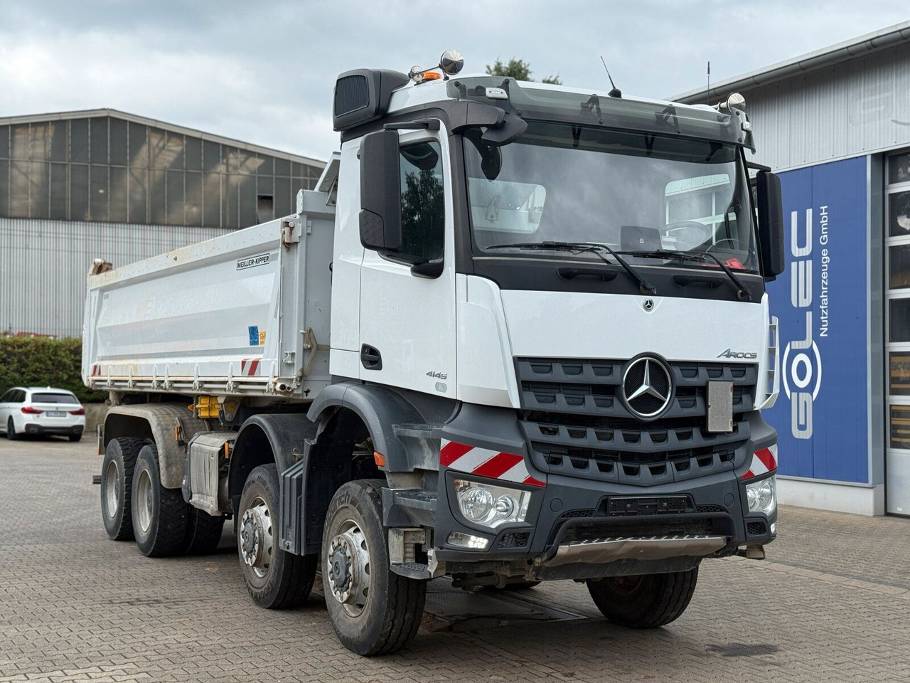 Mercedes-Benz 4145 8x8 Meiler Dreiseitenkipper Bordmatik - Truk jungkit: gambar 3 Mercedes-Benz 4145 8x8 Meiler Dreiseitenkipper Bordmatik - Truk jungkit: gambar 3