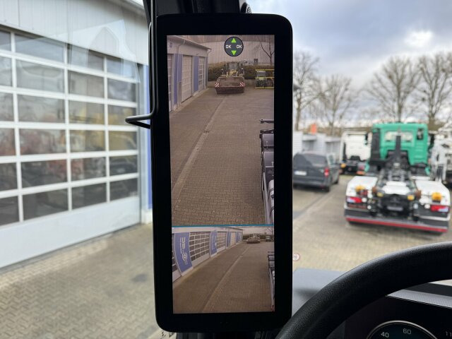 Mercedes-Benz ACTROS 2543 6x2 Wechselaufbau BDF AHK 2 Betten - Pengangkut kontainer/ Container truck: gambar 4 Mercedes-Benz ACTROS 2543 6x2 Wechselaufbau BDF AHK 2 Betten - Pengangkut kontainer/ Container truck: gambar 4