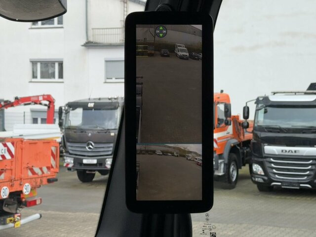 Mercedes-Benz ACTROS 2543 6x2 Wechselaufbau BDF AHK 2 Betten - Pengangkut kontainer/ Container truck: gambar 5 Mercedes-Benz ACTROS 2543 6x2 Wechselaufbau BDF AHK 2 Betten - Pengangkut kontainer/ Container truck: gambar 5