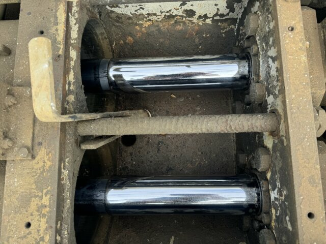 Mercedes-Benz ACTROS 3240 8x4 Betonpumpe PUTZMEISTER BSF 42 M - Truk pompa beton: gambar 4 Mercedes-Benz ACTROS 3240 8x4 Betonpumpe PUTZMEISTER BSF 42 M - Truk pompa beton: gambar 4