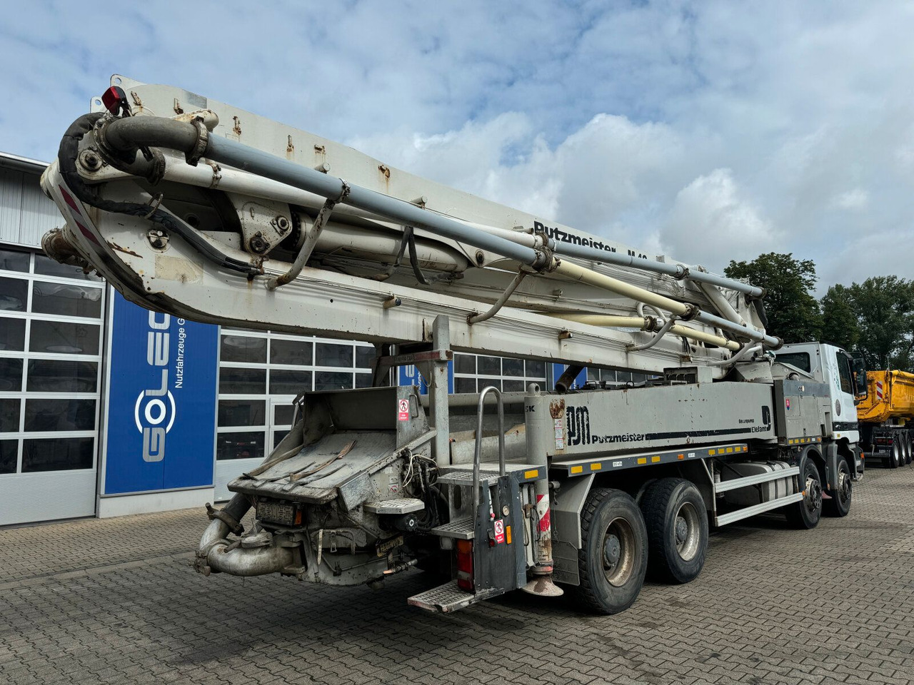 Mercedes-Benz ACTROS 3240 8x4 Betonpumpe PUTZMEISTER BSF 42 M - Truk pompa beton: gambar 5 Mercedes-Benz ACTROS 3240 8x4 Betonpumpe PUTZMEISTER BSF 42 M - Truk pompa beton: gambar 5