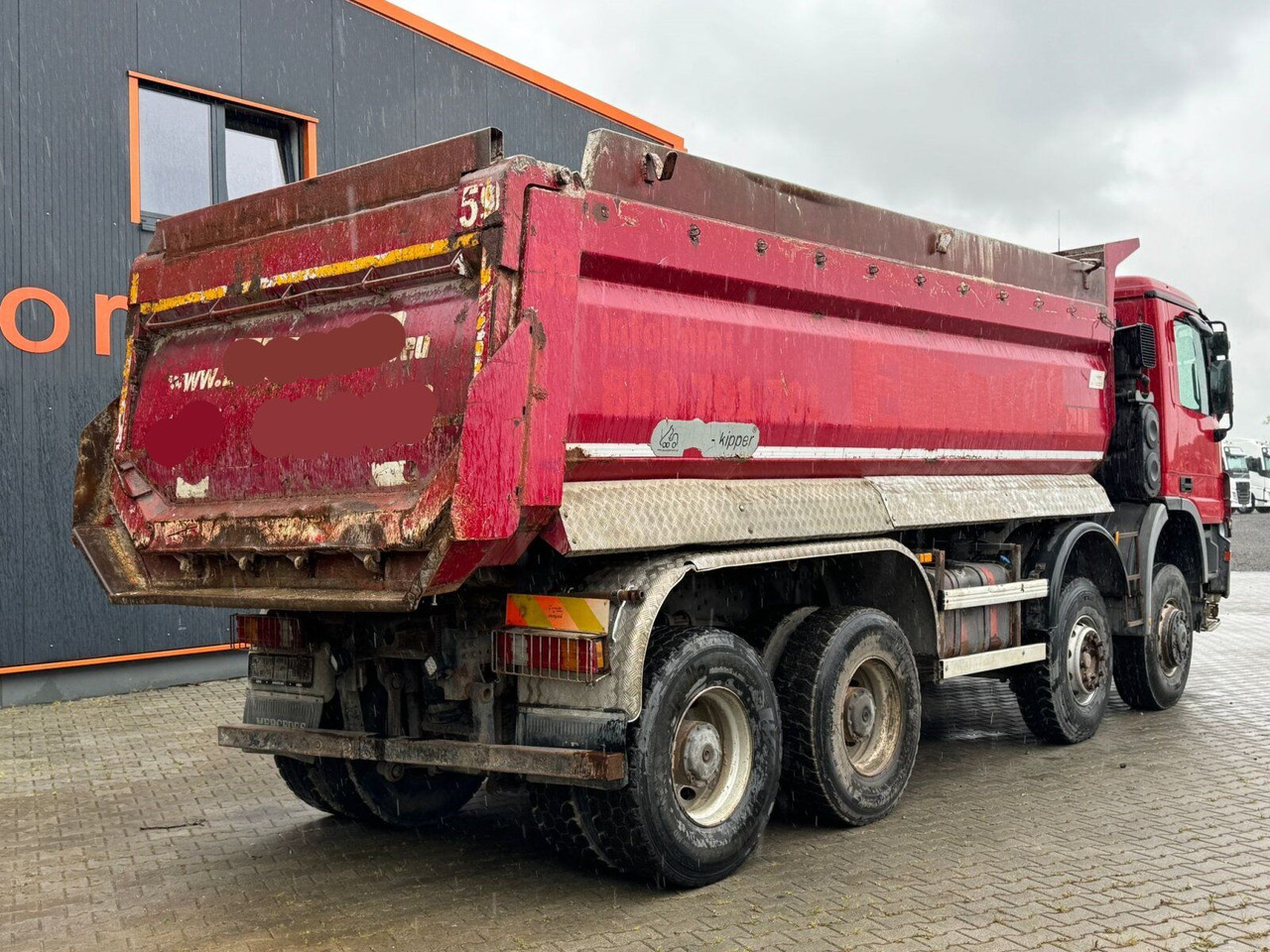 Mercedes-Benz ACTROS 4141 EURO4 8x6 Muldenkipper - Truk jungkit: gambar 5 Mercedes-Benz ACTROS 4141 EURO4 8x6 Muldenkipper - Truk jungkit: gambar 5